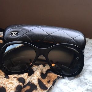 Authentic Chanel Sunglasses🕶❗️major💲drop❗️